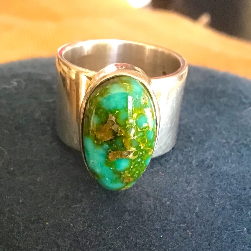 Navajo handcrafted wide band Sonoran gold ring 7